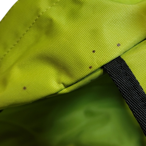 OIWAS Green Backpack - Picture 3 of 11